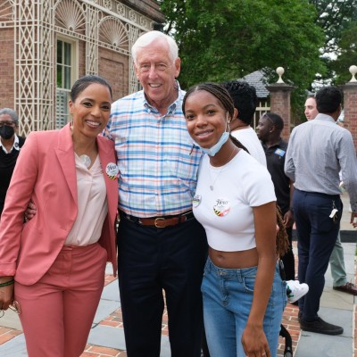 2022 Bull Roast, Steny Hoyer with attendees
