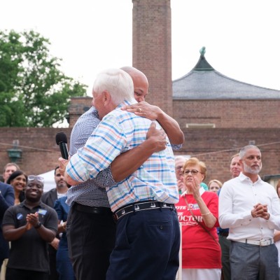 2022 Bull Roast, Steny Hoyer hugs Wes Moore